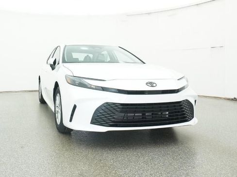 New 2026 Toyota Camry LE image 30
