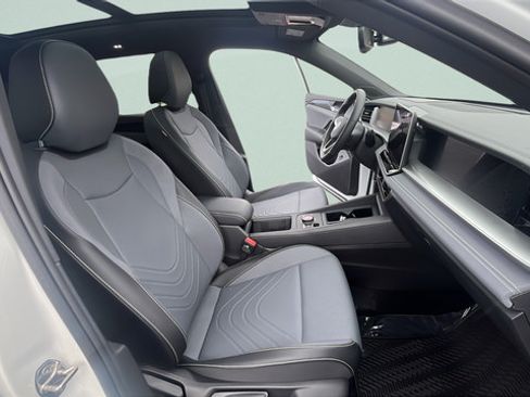 New 2026 Volkswagen Tiguan SE R-Line AWD/4WD image 27