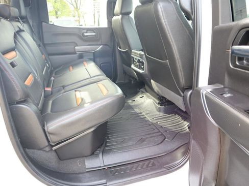 Used 2019 GMC Sierra 1500 AT4 w/ AT4 Premium Package image 18