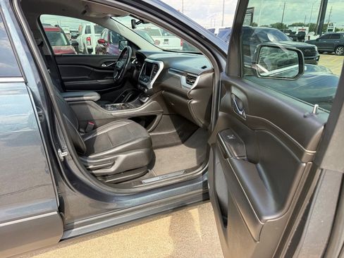 Used 2020 GMC Acadia SLT image 6