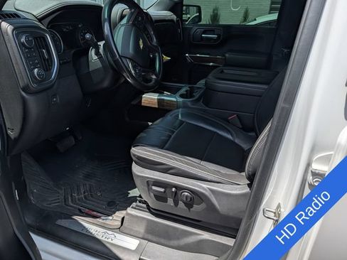 Used 2020 Chevrolet Silverado 1500 High Country w/ Technology Package AWD/4WD image 11