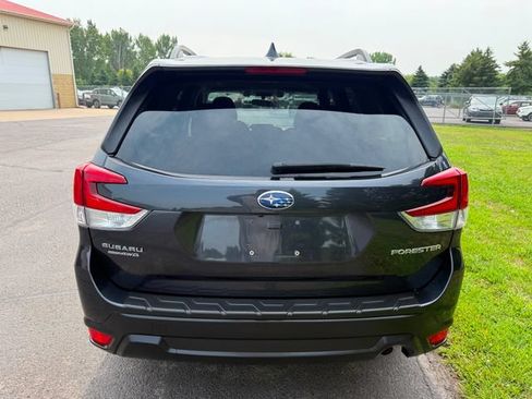 Used 2019 Subaru Forester Premium AWD/4WD image 2