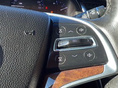 Used 2014 Cadillac XTS Luxury image 9