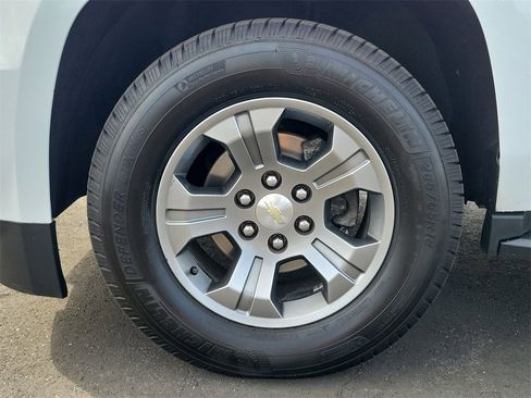 Used 2018 Chevrolet Tahoe LS image 36