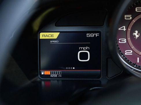 Used 2021 Ferrari 812 GTS image 18