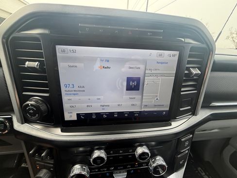 Used 2023 Ford F150 Limited image 8