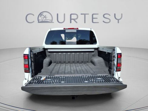 New 2026 Nissan Frontier Pro-X w/ Pro-X Convenience Package RWD image 10