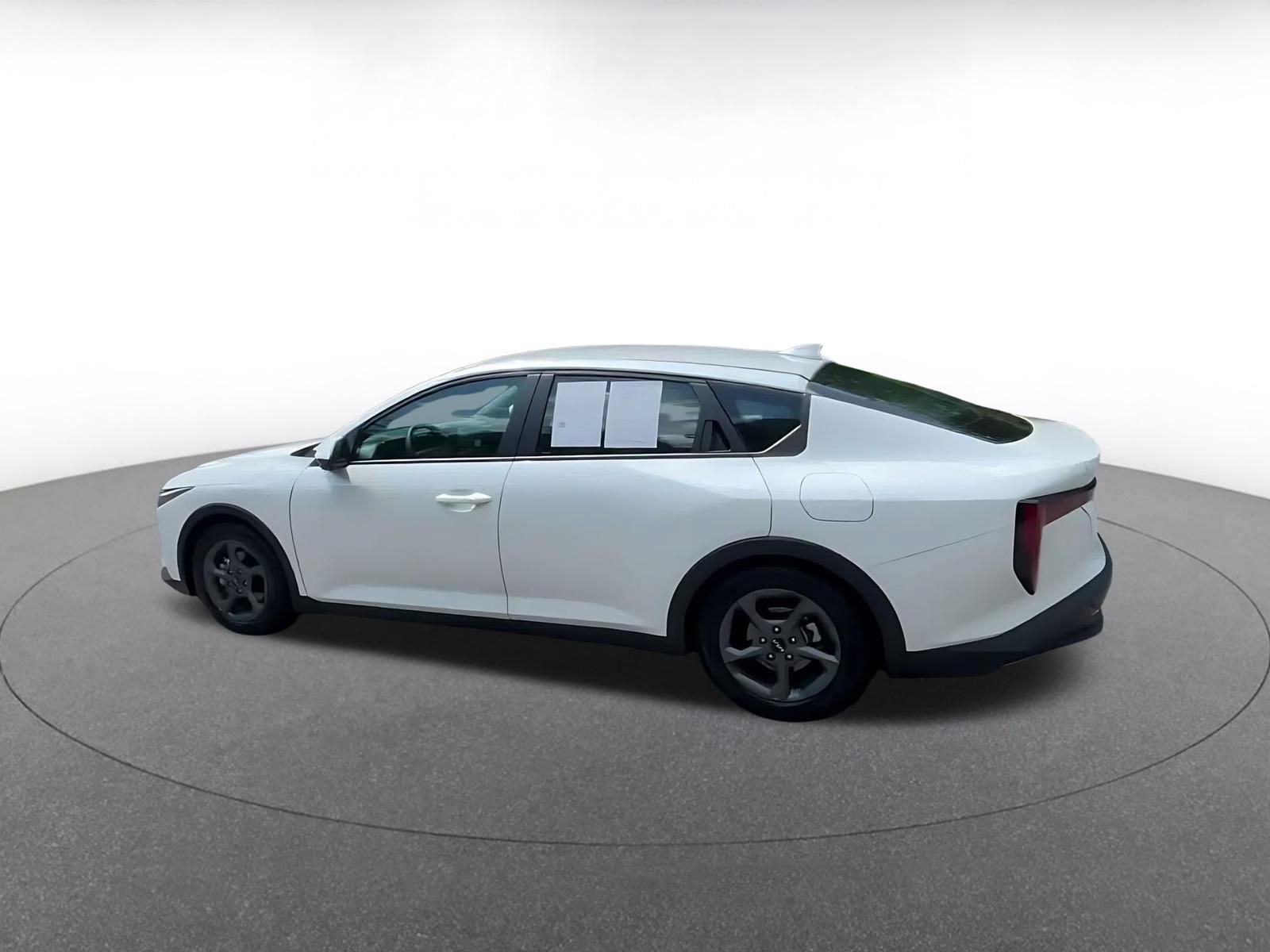 Used 2026 Kia K4 FWD image 9