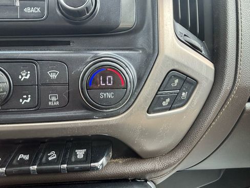 Used 2019 Chevrolet Silverado 2500 LTZ w/ Duramax Plus Package image 40