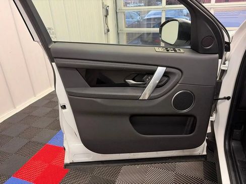 Used 2022 Land Rover Discovery Sport S AWD/4WD image 9