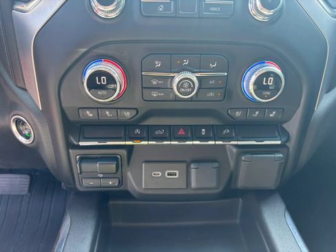 Used 2020 GMC Sierra 1500 SLT AWD/4WD image 20