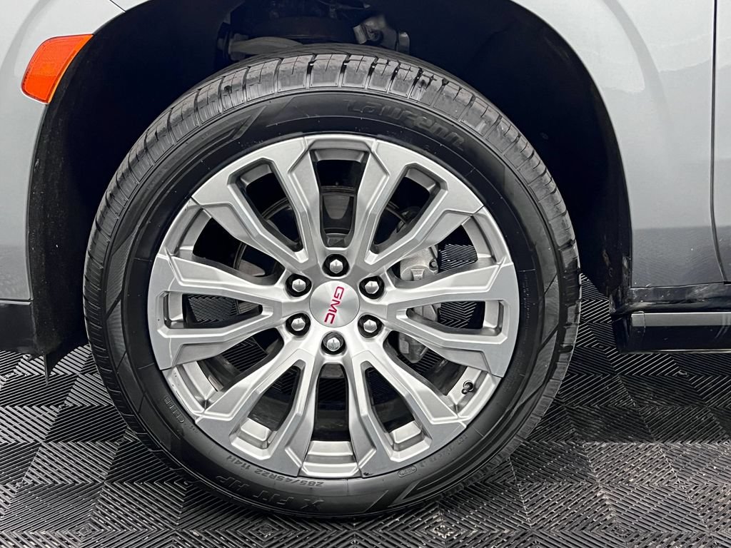 Used 2023 GMC Yukon XL Denali AWD/4WD image 11