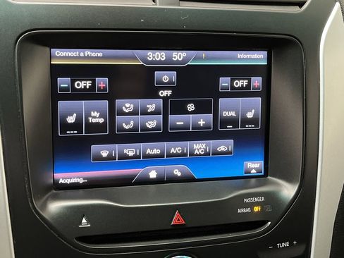 Used 2014 Ford Explorer XLT w/ Equipment Group 202A AWD/4WD image 21