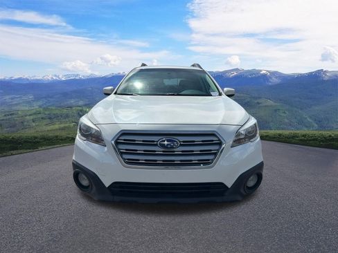Used 2015 Subaru Outback 2.5i Premium AWD/4WD image 9