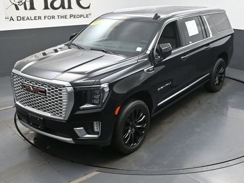 Used 2023 GMC Yukon XL Denali AWD/4WD image 44