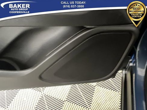 Certified 2024 GMC Terrain SLT w/ Elevation Edition image 24