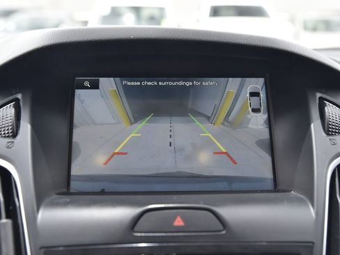 Used 2015 Ford Focus Titanium w/ Titanium Cold Weather Package image 32