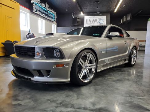 Used 2008 Ford Mustang GT Premium image 3