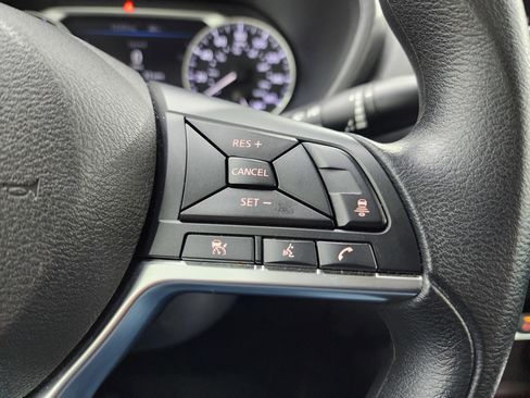 Used 2023 Nissan Sentra SV image 16