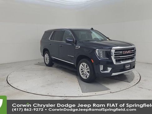 Used 2024 GMC Yukon SLT image 3