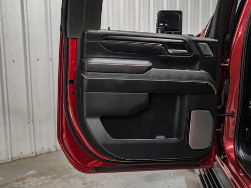 Used 2025 GMC Sierra 2500 AT4X AWD/4WD image 38