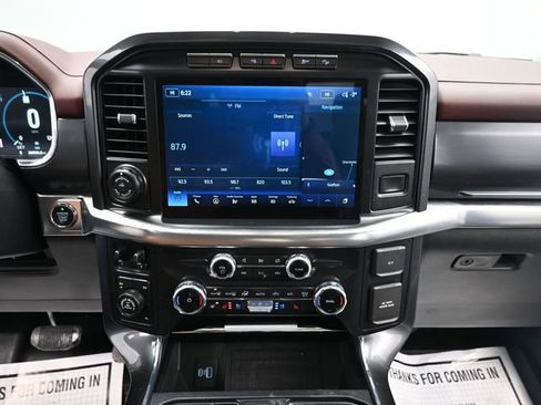 Used 2022 Ford F150 Lariat w/ Equipment Group 502A High image 19