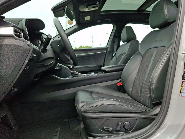 Used 2024 Kia K5 GT-Line AWD/4WD image 13