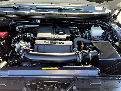 Used 2024 Nissan Frontier PRO-4X w/ Pro Premium Package AWD/4WD image 31