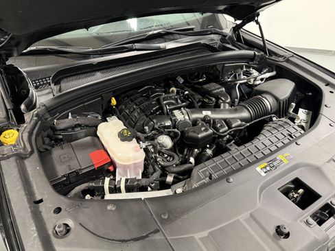 Used 2024 Jeep Grand Cherokee L Altitude image 34