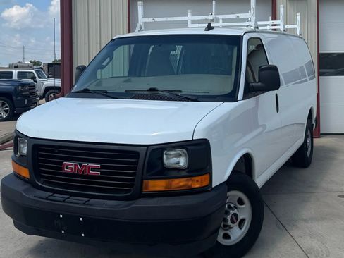 Used 2017 GMC Savana 2500 image 3
