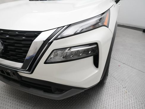 Used 2023 Nissan Rogue SV image 22