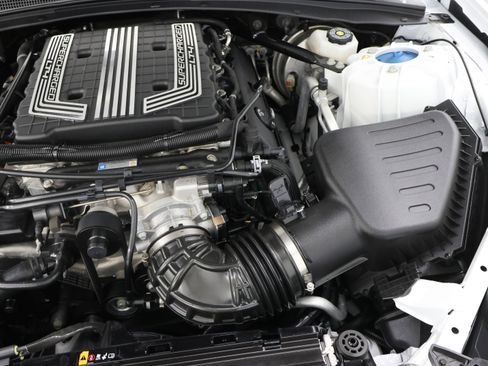 Used 2023 Chevrolet Camaro ZL1 RWD image 16