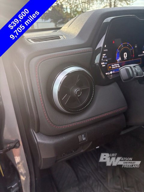 Used 2025 Chevrolet Colorado Z71 AWD/4WD image 14