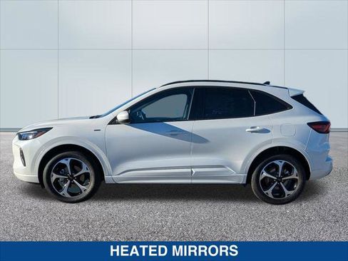 Used 2025 Ford Escape ST-Line Elite image 2