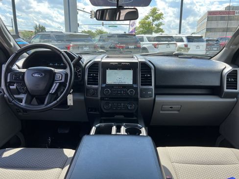 Used 2018 Ford F150 XLT w/ Equipment Group 302A Luxury AWD/4WD image 23