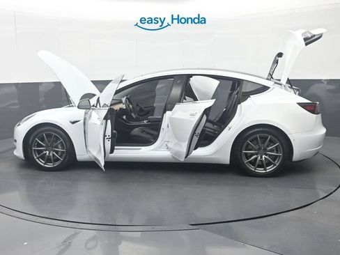 Used 2018 Tesla Model 3 Mid Range RWD image 36