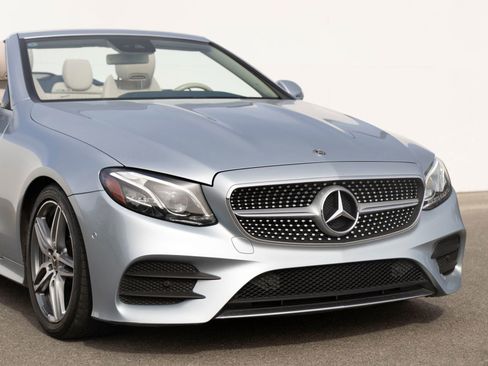 Used 2018 Mercedes-Benz E 400 Cabriolet image 4