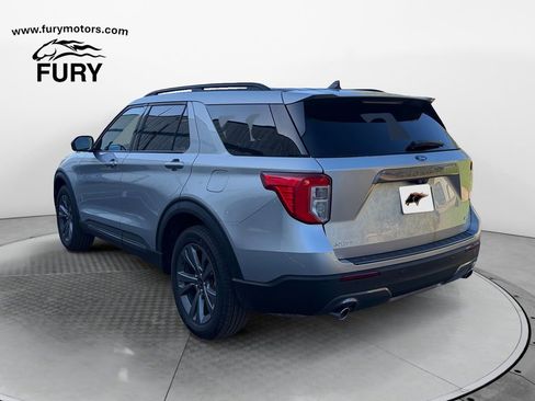 Used 2023 Ford Explorer XLT w/ Equipment Group 202A AWD/4WD image 5