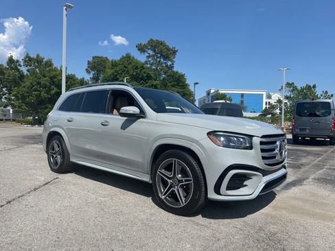 Certified 2024 Mercedes-Benz GLS 450 4MATIC image 2