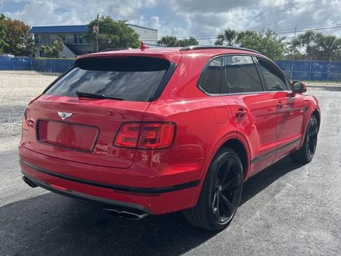 Used 2019 Bentley Bentayga image 10