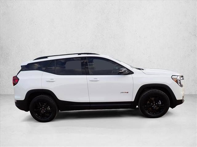 Used 2023 GMC Terrain AT4 AWD/4WD image 5