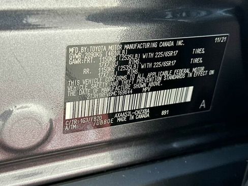 Used 2021 Toyota RAV4 LE image 33