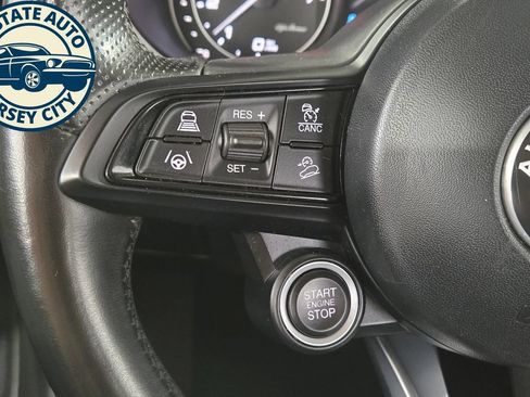 Used 2020 Alfa Romeo Stelvio Ti AWD/4WD image 13