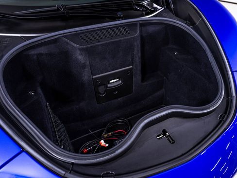 Used 2018 McLaren 570S Spider image 24