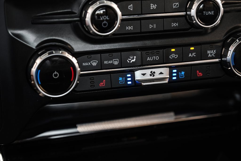 Used 2022 Ford F150 Lariat RWD image 20