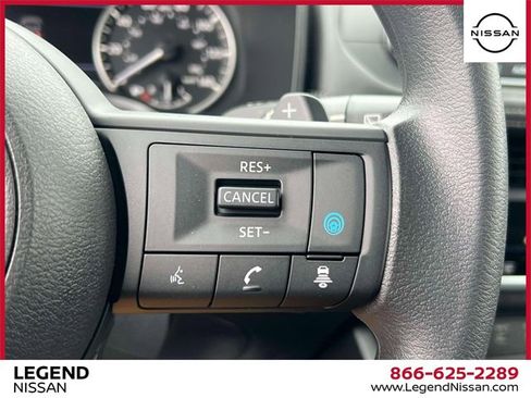 Used 2024 Nissan Rogue SV image 22