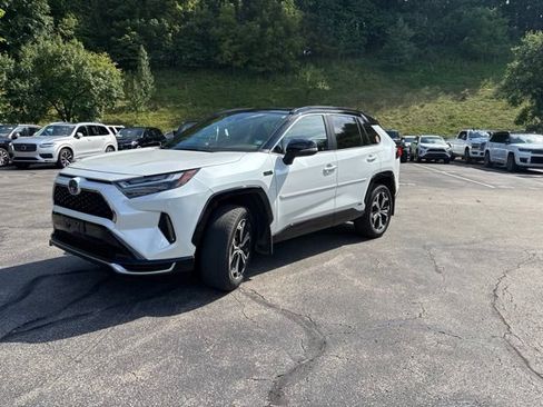 Used 2024 Toyota RAV4 XSE w/ Weather Package AWD/4WD image 1