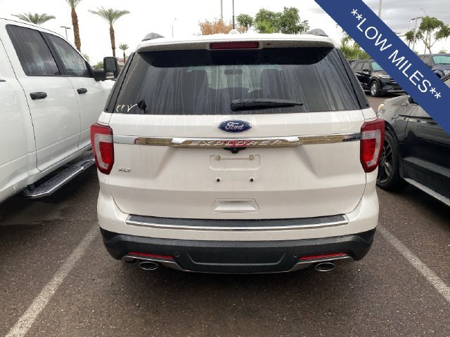 Used 2018 Ford Explorer XLT w/ Equipment Group 202A FWD image 3