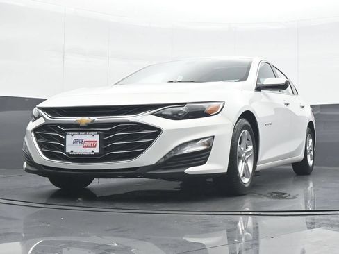 Used 2022 Chevrolet Malibu LT FWD image 26