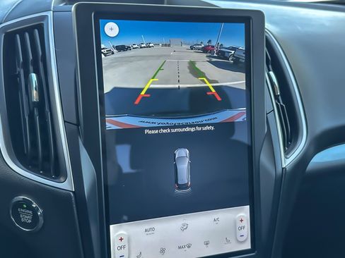 Used 2024 Ford Edge SEL w/ Convenience Package image 18